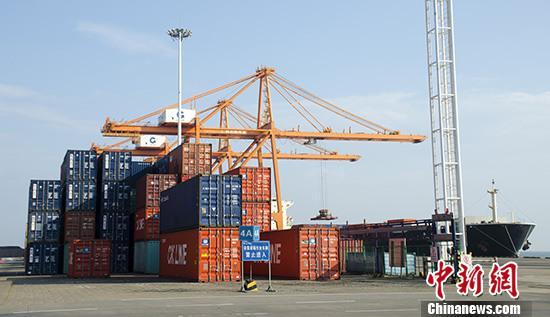 国务院报告：对外贸易发展面临的外部环境发生了重大变化